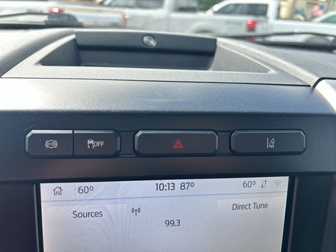 Used 2020 Ford F250 Lariat w/ Lariat Value Package AWD/4WD image 29