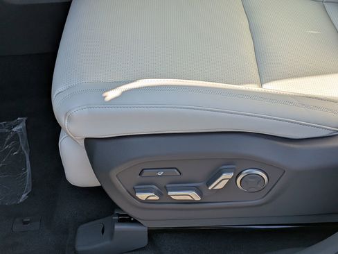 New 2025 Hyundai Santa Fe Calligraphy image 18