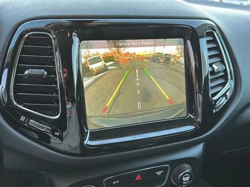 Used 2020 Jeep Compass Limited image 15