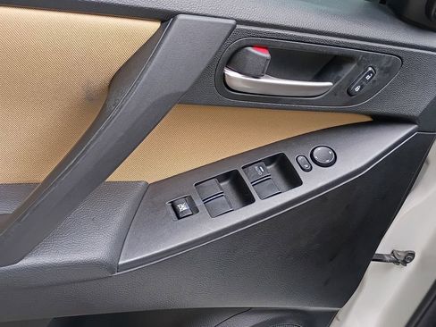 Used 2013 MAZDA MAZDA3 i Touring FWD image 13