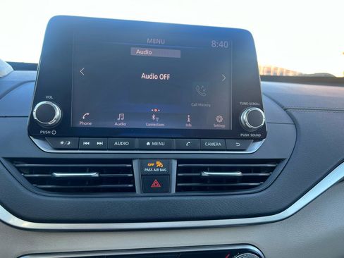 Used 2019 Nissan Altima 2.5 SV FWD image 16