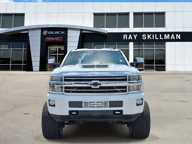 Used 2019 Chevrolet Silverado 2500 High Country w/ Duramax Plus Package AWD/4WD image 2