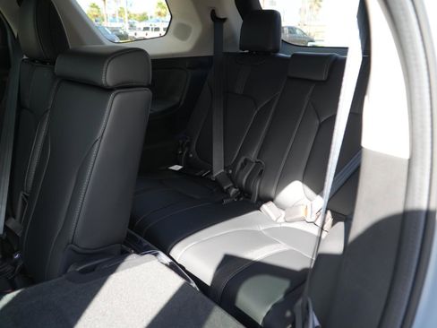 New 2025 Honda Pilot Touring image 20