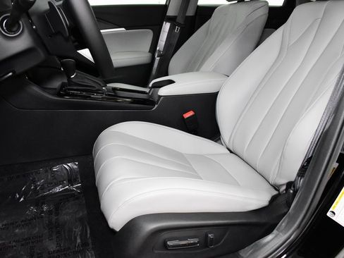 New 2025 Acura Integra image 10