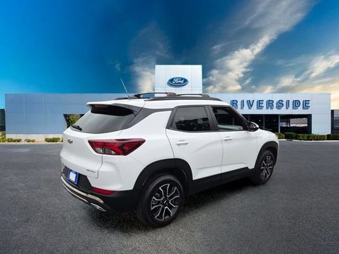 Used 2023 Chevrolet TrailBlazer ACTIV w/ Sun and Liftgate Package AWD/4WD image 7