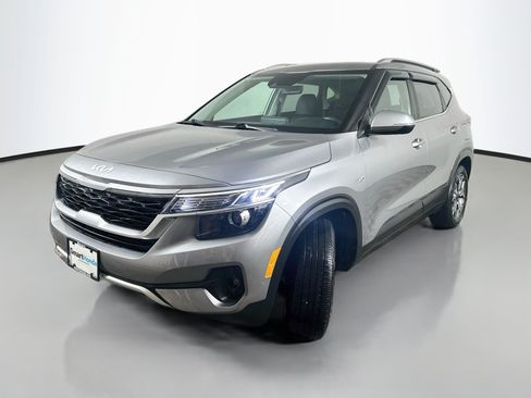 Used 2022 Kia Seltos EX AWD/4WD image 3