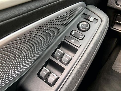 Used 2026 Acura MDX FWD image 36