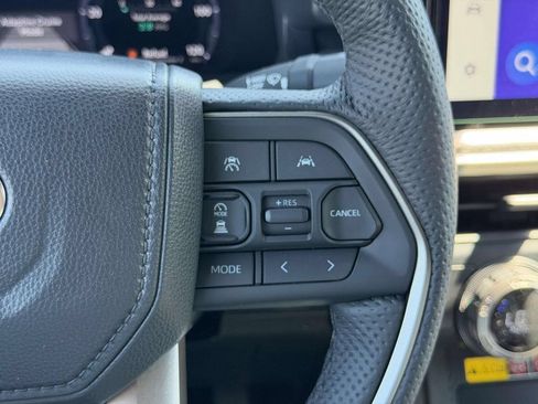 Used 2026 Toyota Tacoma 4x4 Double Cab Hybrid w/ Tow Tech Package image 10