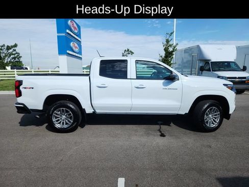 Used 2026 Chevrolet Colorado LT w/ LT Convenience Package AWD/4WD image 11