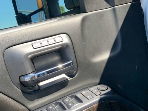 Used 2016 GMC Sierra 3500 Denali w/ Duramax Plus Package AWD/4WD image 21