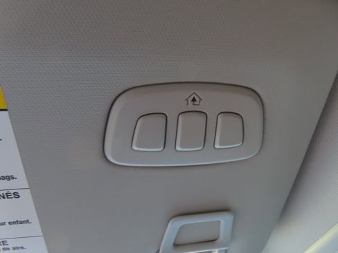 Used 2025 Ford Mustang Mach-E Premium image 36