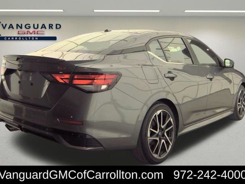 Used 2025 Nissan Sentra SR image 2