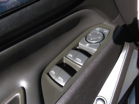 Used 2024 Chevrolet Equinox LT image 22