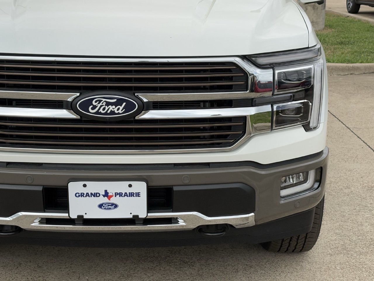 New 2026 Ford F150 King Ranch w/ Equipment Group 601A High AWD/4WD image 9