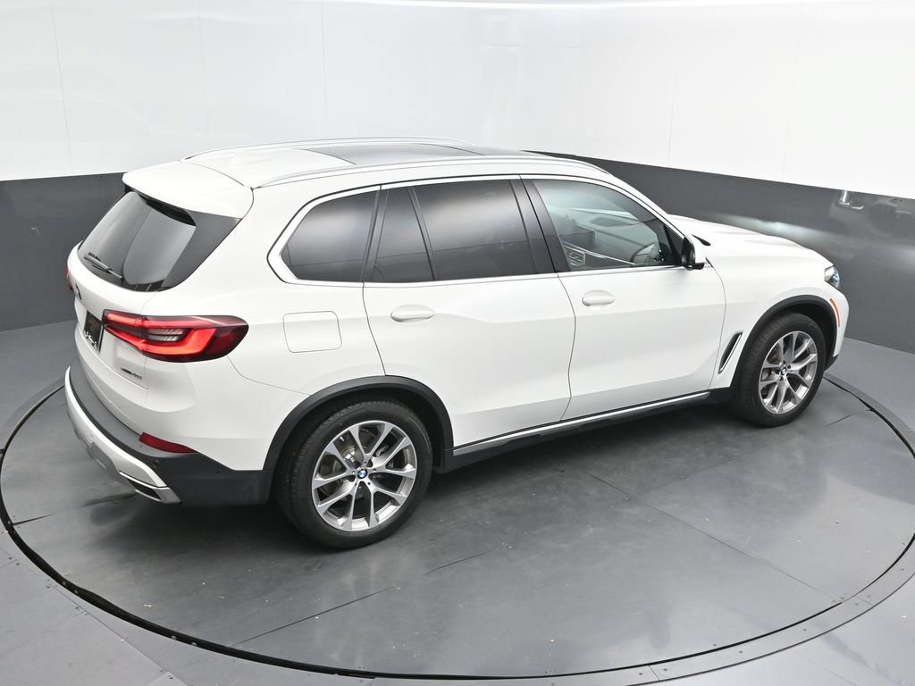 Used 2022 BMW X5 sDrive40i w/ Premium Package RWD image 39