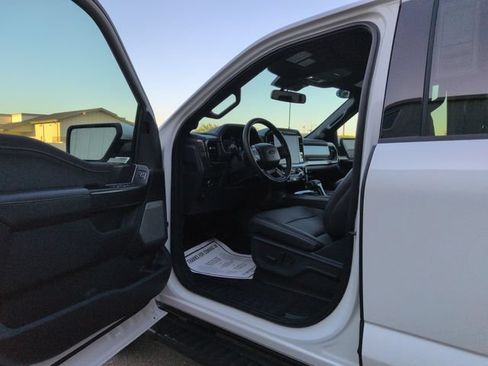 Used 2025 Ford F150 Lariat AWD/4WD image 9