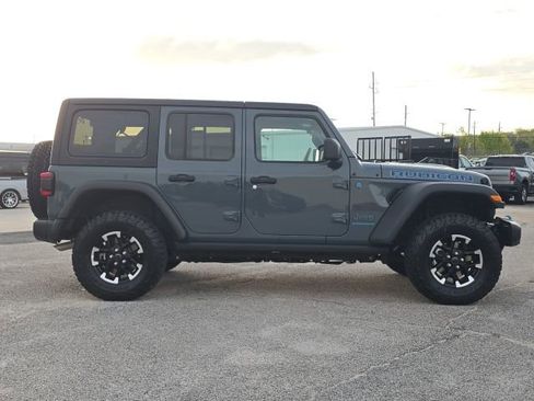 Used 2025 Jeep Wrangler Unlimited Rubicon 4xe image 6