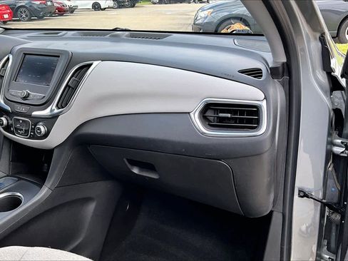 Used 2023 Chevrolet Equinox LT FWD image 17