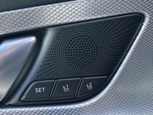 Used 2022 Genesis G70 2.0T w/ Prestige Package image 13