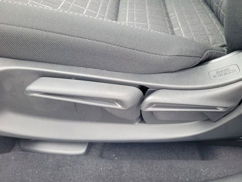 New 2026 Honda HR-V LX image 14