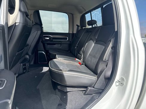 Used 2024 RAM 2500 Laramie w/ Safety Group AWD/4WD image 19