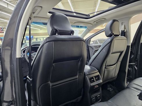 Used 2015 Ford Edge Titanium w/ Equipment Group 301A FWD image 27