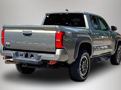 Used 2025 Toyota Tacoma TRD Off-Road AWD/4WD image 5