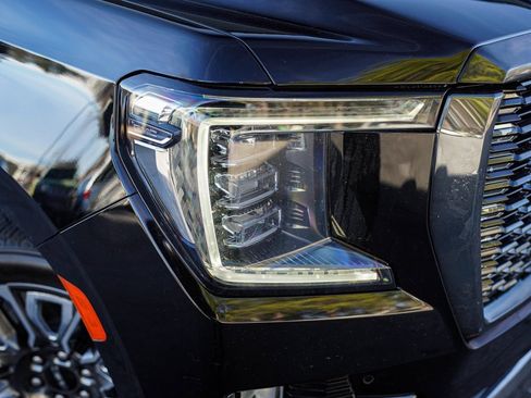 Used 2024 GMC Yukon Denali Ultimate image 7