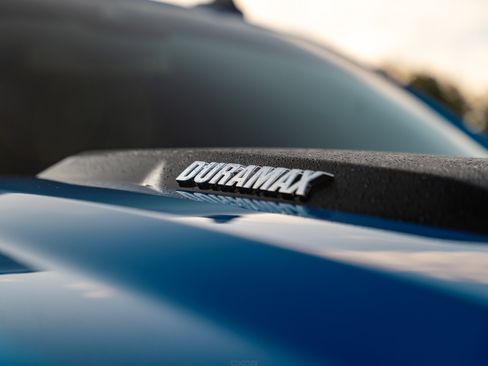 Used 2025 Chevrolet Silverado 1500 ZR2 image 14