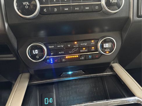 Used 2021 Ford Expedition Max Limited RWD image 39