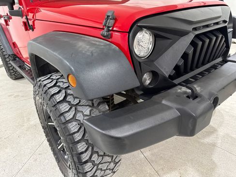 Used 2016 Jeep Wrangler Unlimited Sport w/ Quick Order Package 24S AWD/4WD image 15