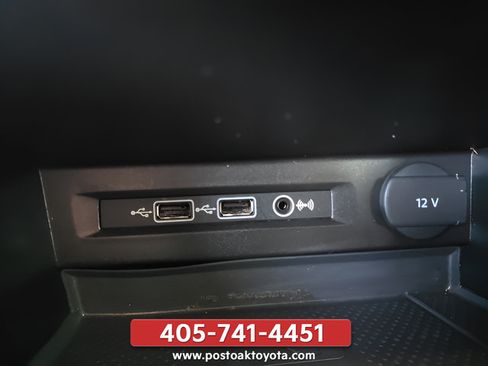 Used 2020 Volkswagen Tiguan SE FWD image 16