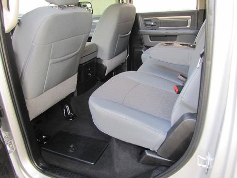 Used 2018 RAM 3500 Big Horn image 18