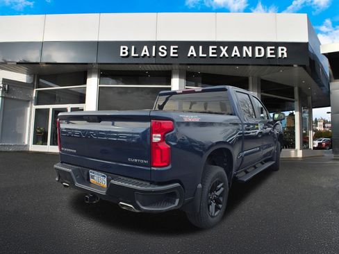 Used 2020 Chevrolet Silverado 1500 Custom Trail Boss w/ Custom Convenience Package AWD/4WD image 3