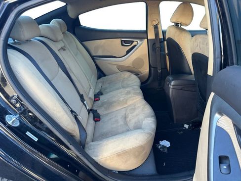 Used 2013 Hyundai Elantra GLS w/ Preferred Pkg image 12