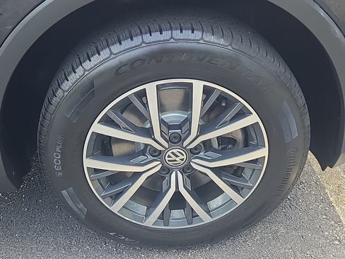 Used 2019 Volkswagen Tiguan SE w/ Panoramic Sunroof Package AWD/4WD image 28