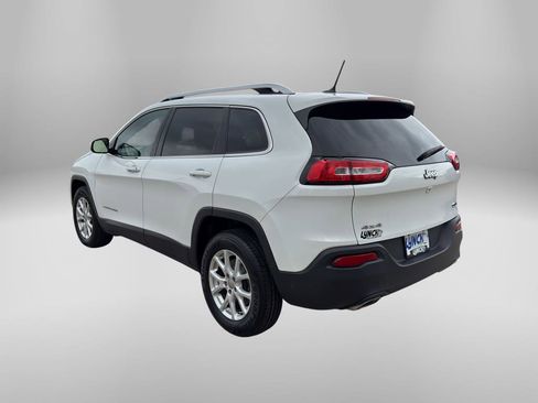Used 2015 Jeep Cherokee Latitude AWD/4WD image 8