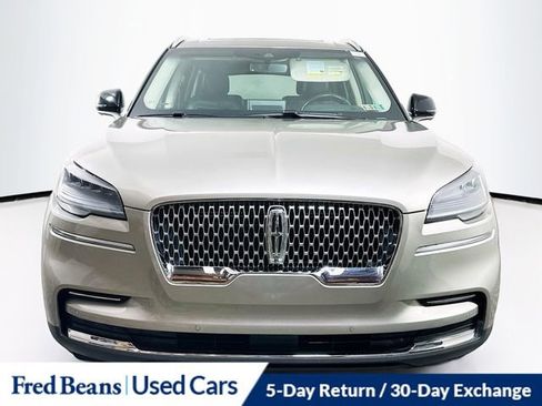 Certified 2023 Lincoln Aviator Reserve w/ Equipment Group 201A image 2