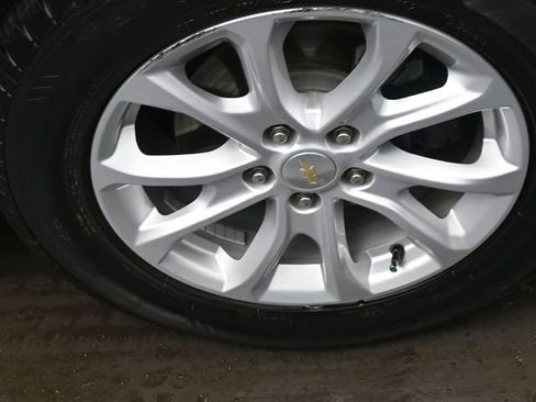 Used 2021 Chevrolet Equinox LS w/ LS Convenience Package image 25