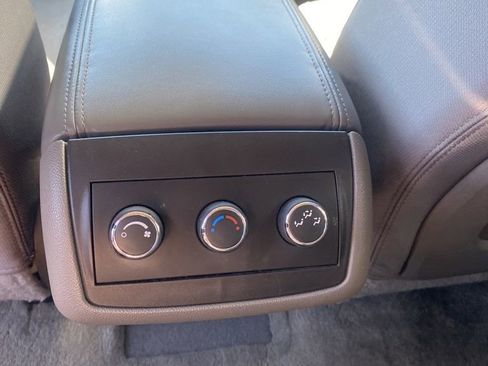 Used 2012 Chevrolet Traverse LS image 10
