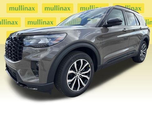 New 2026 Ford Explorer ST-Line image 17
