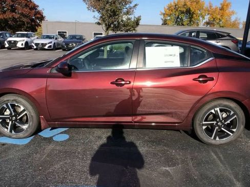New 2025 Nissan Sentra SV w/ Trunk Package image 7