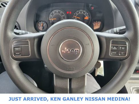 Used 2016 Jeep Patriot Sport image 12