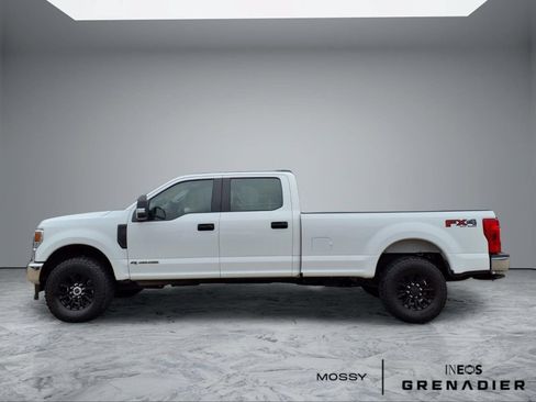 Used 2022 Ford F350 XL w/ Power Equipment Group AWD/4WD image 5