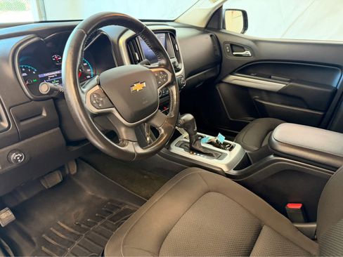 Used 2019 Chevrolet Colorado LT w/ LT Convenience Package RWD image 10