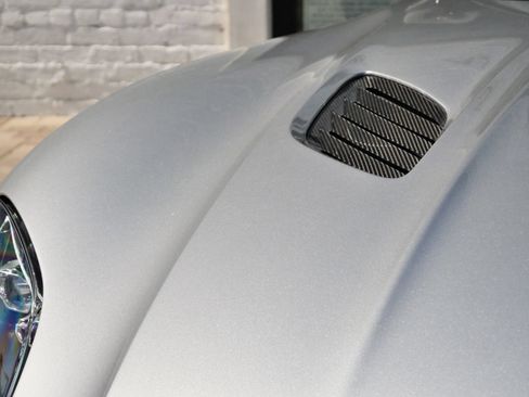Used 2023 Aston Martin DBS Coupe RWD image 22