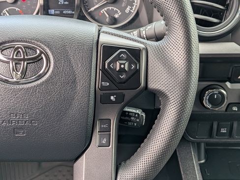 Certified 2023 Toyota Tacoma TRD Off-Road AWD/4WD image 30