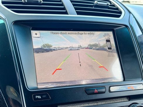 Used 2017 Ford Explorer XLT w/ Equipment Group 202A FWD image 51