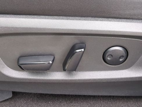 Certified 2023 Nissan Pathfinder SV w/ SV Premium Package image 12