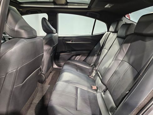 Used 2025 Toyota Camry XSE FWD image 36